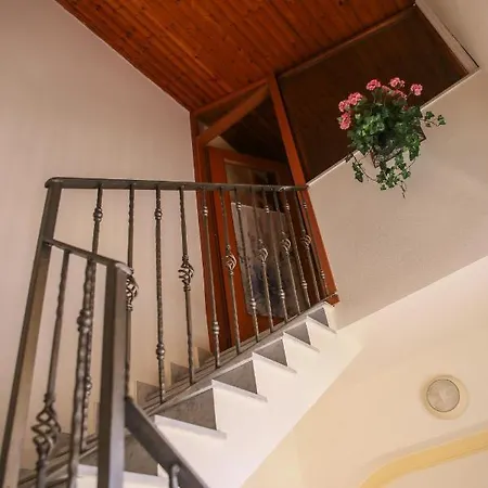 Apartamento Attic In Old Town CTA